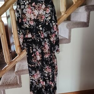 SHEIN Elegant Black Floral Maxi Dress